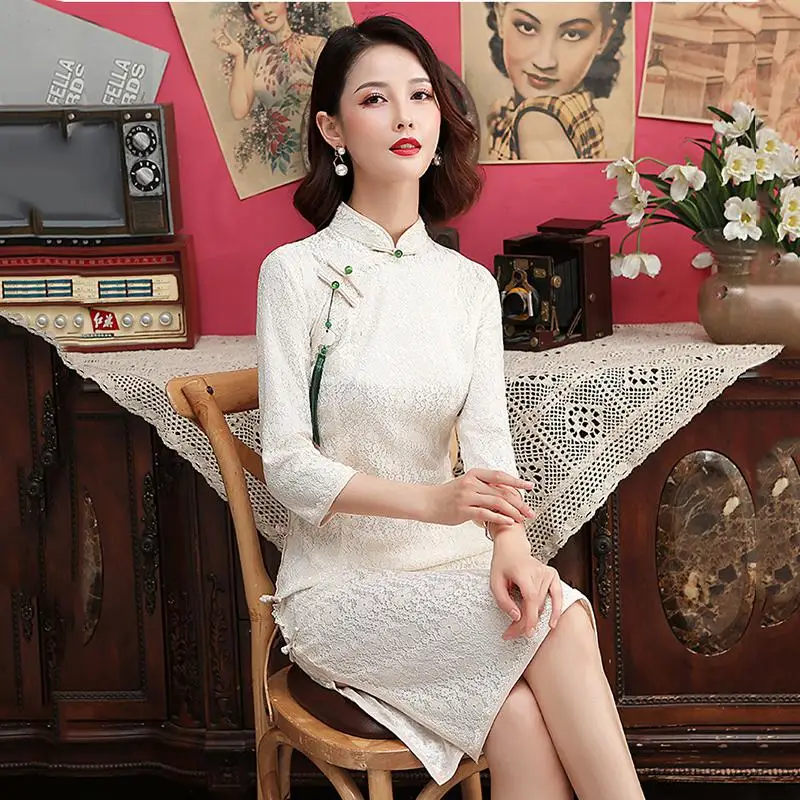 Кружевное Ципао с кисточками для женщин, винтажные китайские традиционные платья с пуговицами, воротник-стойка, сексуальное Qipao, с коротким рукавом, длинные платья - Цвет: Белый