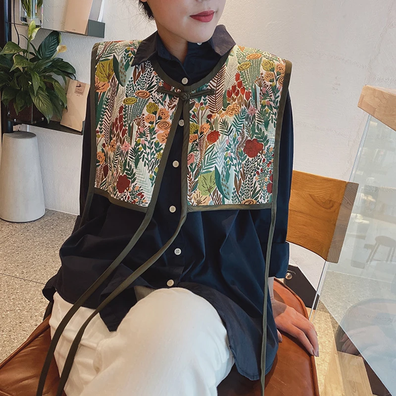 Ladies Floral Detachable Collar - Image 2