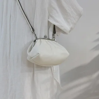 

2020 new product niche design handle clip bag female leather all-match retro messenger bag handbag messenger bag