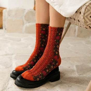 

2019 Autumn Vintage Women Sock Fashion Winter National Style Flower Print Short Warm Women Socks Thicken Cute Retro Socks