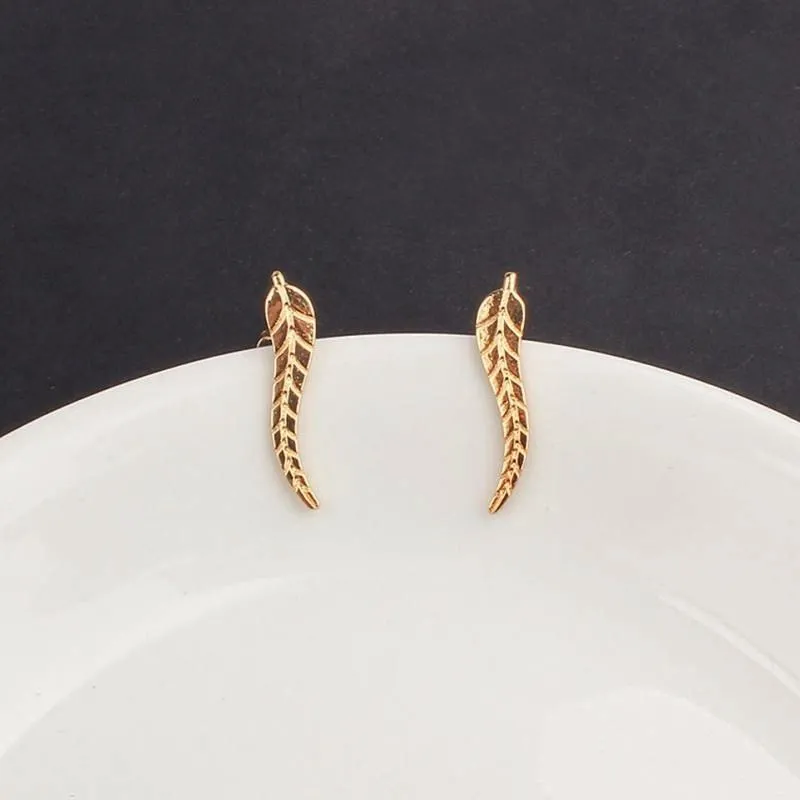 Fabulous-1Pair-Women-Metal-Leaf-Earrings-Ear-Clip-Ornaments-Professional-Earrings-Jewelry-Accessories-Shiny-Oorbellen-Bijoux (1)