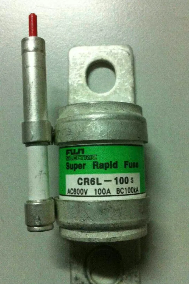 Предохранители: CR6L-100/UL 100A 600V aR/CR6L-75/UL CR6L-75S/CR6L-100G CR6L-100S/CR6L-150/UL CR6L-150G CR6L-150S