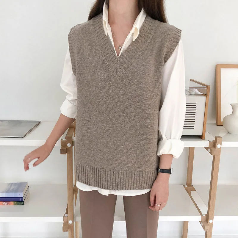 

2019 New Spring Autumn Wool Sweater Vest Women Sleeveless V-Neck Knitted Vest Female casual tank tops pullover Girls 1901
