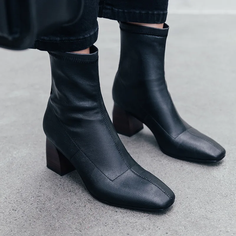 2020 Autumn and Winter New Slender Square Head Net Red Celebrity Inspired Elastic Short Boots Women's High-Heeled High-End Boots