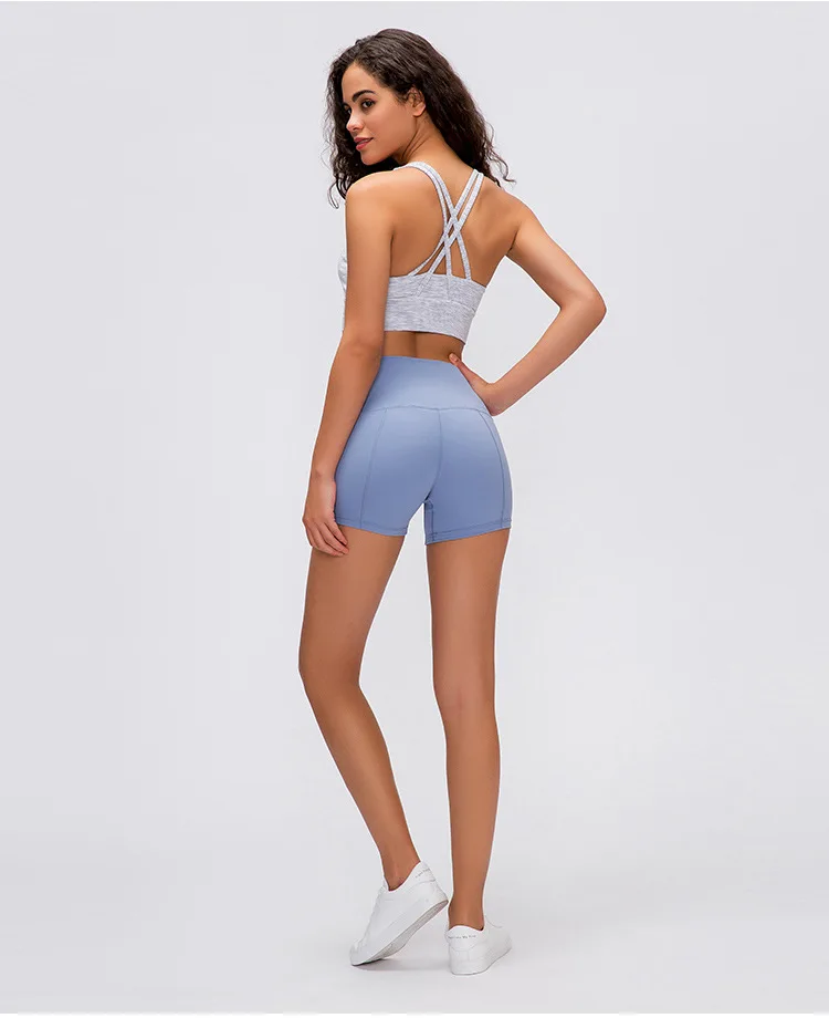 13163750079_2085961181