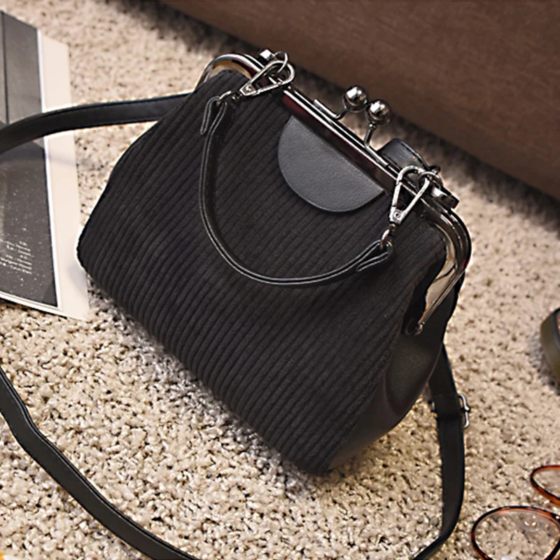 crossbody bolsa with canvas strap