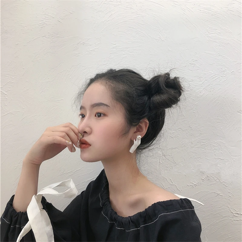 HUANZHI в Корейском стиле 2019 S925 иглы краска белая Ладонь жемчуга два способы ношения