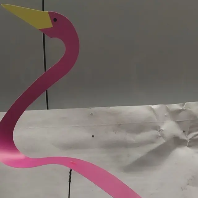 Szeszélyes Madár Sárga Flamingó Otthoni Kerti Dekoráció Örvénylete Abszolút Gyönyörű, Egyedi Dinamikus Forgó - Image 4