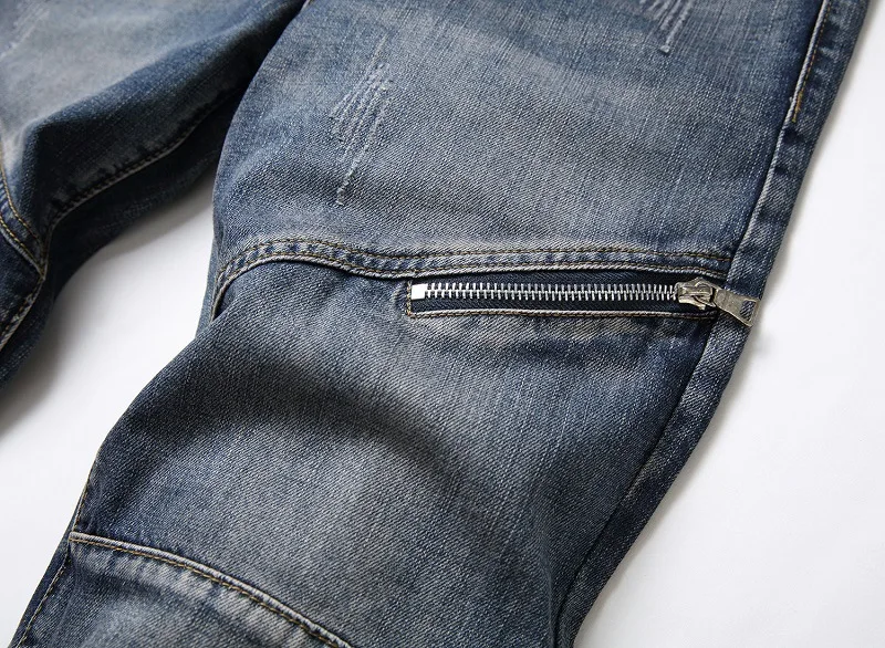 19000323073_1929263513