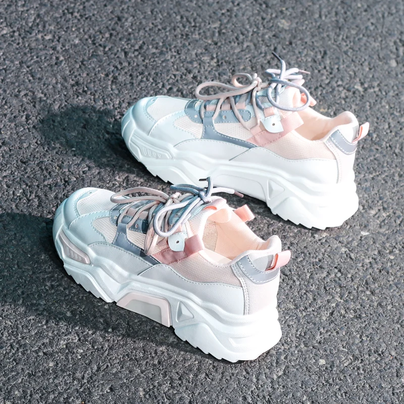 Frauen Chunky Turnschuhe 2020 Mode Frauen Plattform Schuhe Lace Up Atmungsaktive Air Vulkanisieren Schuhe Frauen Weibliche Trainer Papa Schuhe