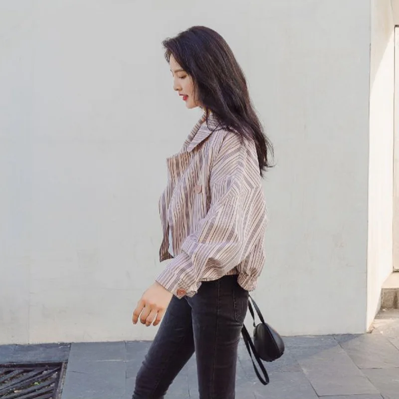 

Photo Shoot South Korea Ulzzang Irregular Stripes Suit Collar Short Trench Coat Women's Autumn Loose Casual Jacket