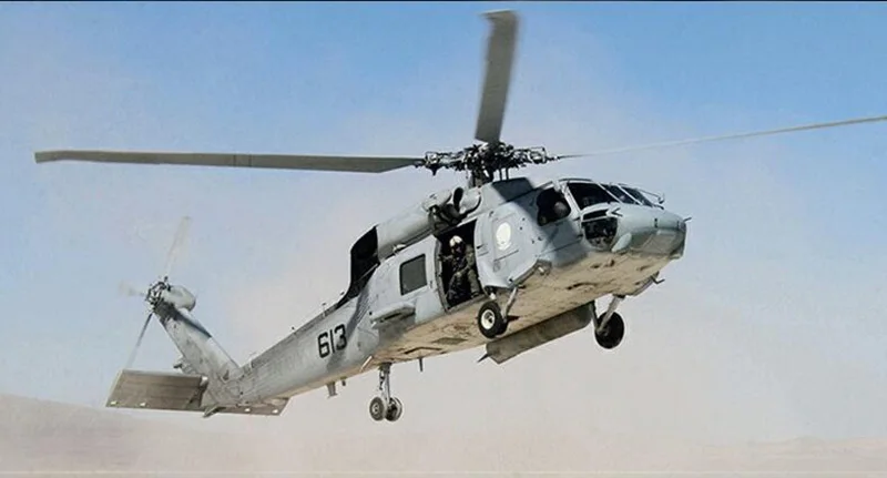 2 цвета 1/72 масштаб ястреб UH-60 военный вертолет истребитель самолет статическая литая металлическая модель самолета взрослые военные коллекционные игрушки