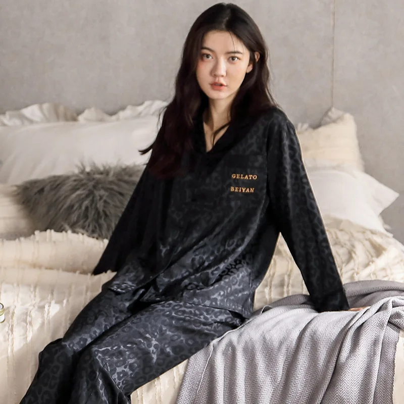 

Пижамный комплект женский с леопардовым принтом, свободная сорочка из шелка с V-образным вырезом, ночнушка в стиле ретро, повседневная одежда для сна