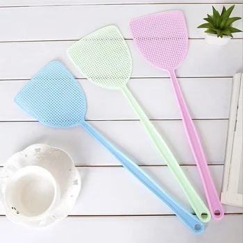 

1pc Plastic Fly Swatter Manual SWAT Pest Control Preventing Pest Mosquito Tool With Long Handle Anti Mosquito Pest Killer Tool