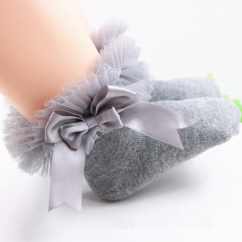 Новые хлопковые носки для маленьких девочек кружевные носки принцессы с большим бантом и оборками для девочек, мягкие детские носки без косточек летние носки для детей от 2 до 6 лет