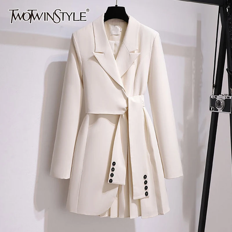 TWOTWINSTYLE уличное платье для женщин с вырезами свободное длинным рукавом на