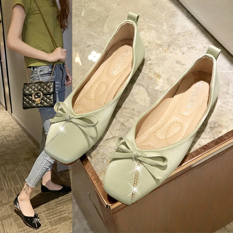 

Hot Selling Butterfly Large Size 2019 Foot Covering Square Knot Single Oral in Shoes Man-made Diamond Low Heel Shoes Soft Bottom