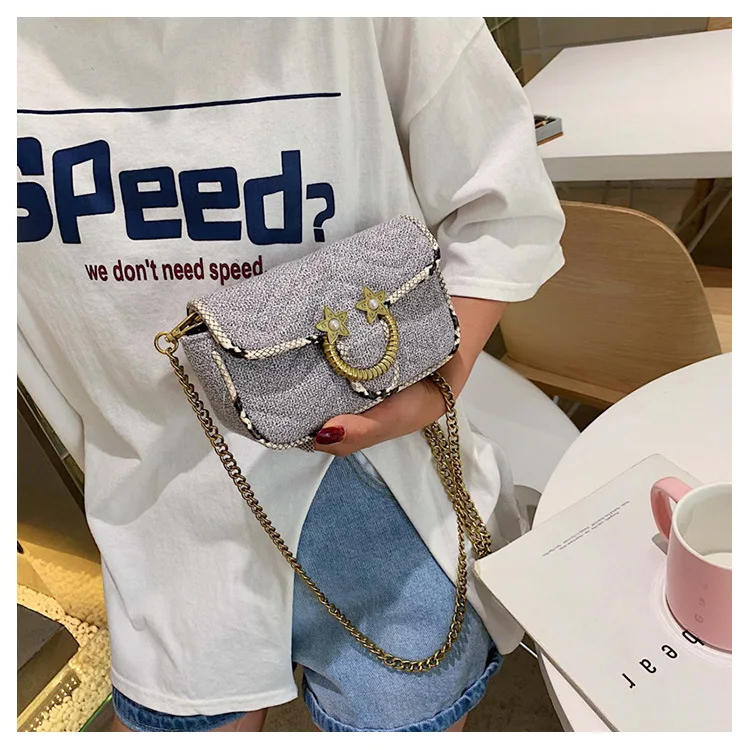 

2019 new woolen soft cotton small square bag snakeskin double star magnetic buckle shoulder slung girl's bag