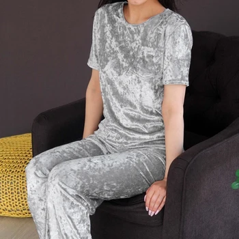 

HiLoc Crushed Velvet Warm Pajamas Set Sleepwear Women Two Piece Set Top And Pants Autumn O Neck Short Sleeve Pyjamas Winter New