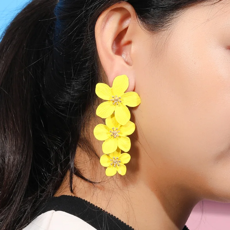 Блестящие боковые новые модные брендовые ювелирные изделия элегантные цветочные серьги-гвоздики для женщин Подарочные серьги