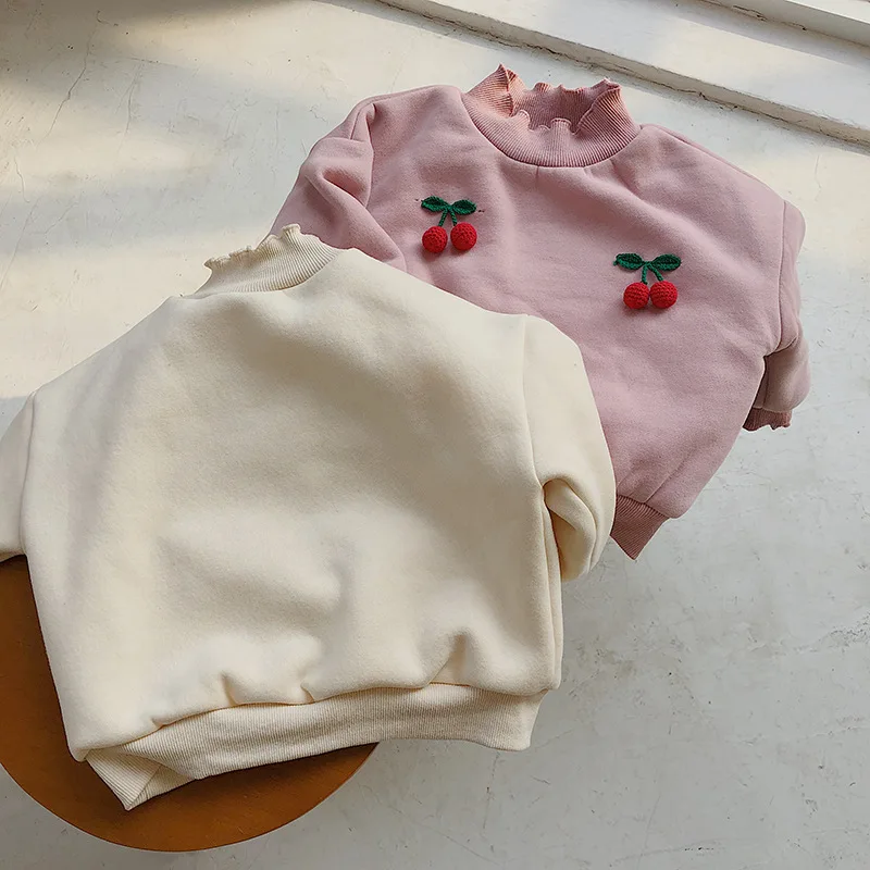 Новые зимние плотные свитшоты для маленьких девочек, милые пуловеры с вышивкой вишни, топы в Корейском стиле, детские пальто с высоким воротником