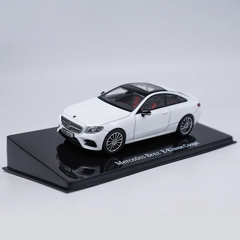 1:43 E300 E-KASE Coupe модель сплава автомобиля статические высокой моделирования металлические модельные автомобили с оригинальной коробкой - Цвет: White