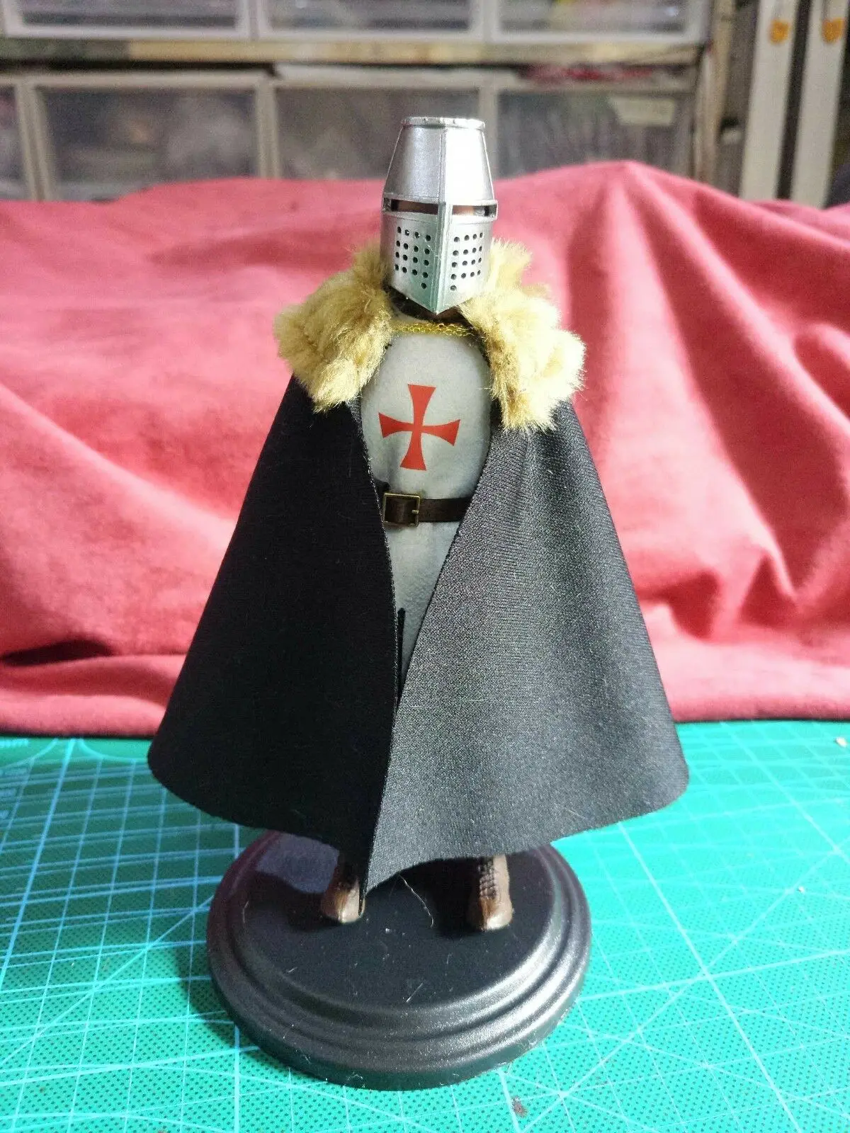 

[only cape]1:12 Scale Black Handmade CLoak Cape Model For 6" Body (no figure)