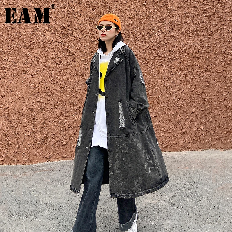

[EAM] Women Denim Split Joint Big Size Long Trench New Lapel Long Sleeve Loose Fit Windbreaker Fashion Tide Spring 2020 1R44