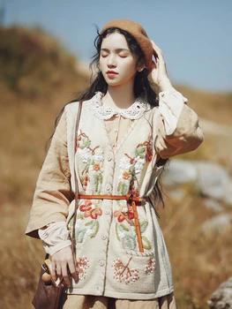 

Original Design AIGYPTOS Women Autumn Winter Mori Girl Sweet Flower Embroidery Sleeveless All-Match Wool Vest Sweater Cardigans