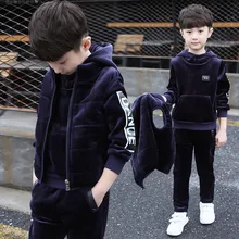 Осенне-зимний комплект модной детской одежды, вельветовый утепленный детский спортивный костюм для мальчиков жилет из 3 предметов+ пуловер с капюшоном и надписью+ штаны