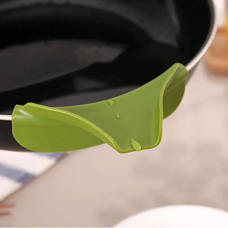 Silicone Kitchen Anti-Slip Kitchenware Mouth Edges Deflector Highly Elastic Silicone Funnel