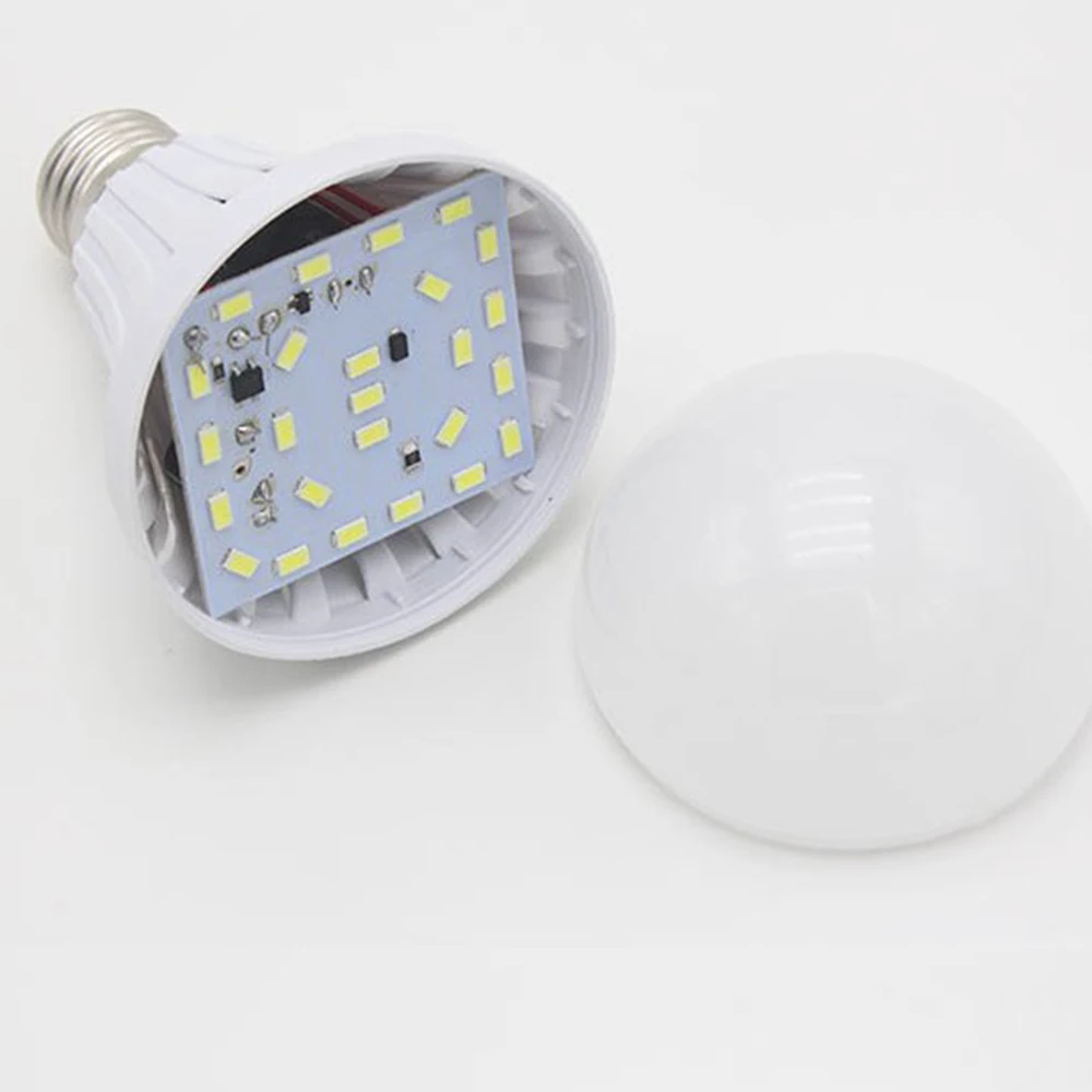 LED Smart Emergency Bulb E27 5w 9W 12W Led Emergency Light AC220V Rechargeable Battery Lighting Lamp for Outdoor Lighting Bombil 4
