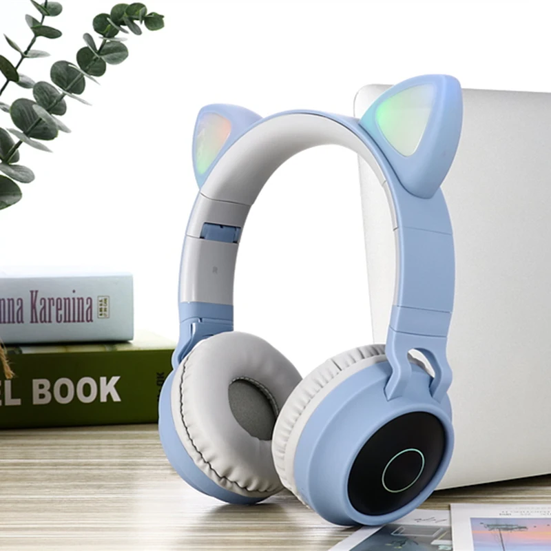 2019 Cute Carton dog 3 5mm in ear Stereo Earbuds Earphones with mic Earphone Case for Kids Girls Kid MP3 4 colors