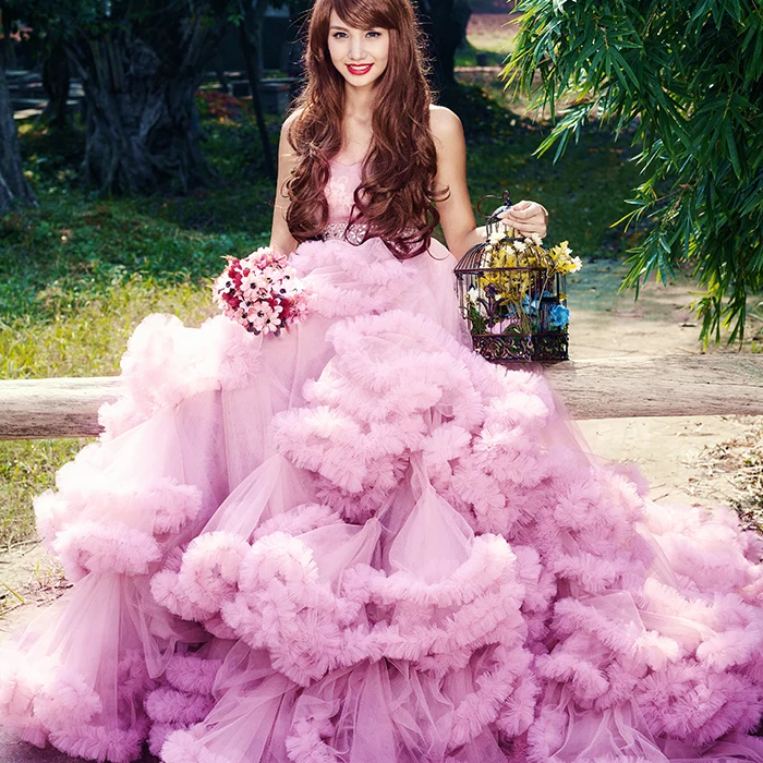 Рисунок 4 - Женское свадебное платье с блестками