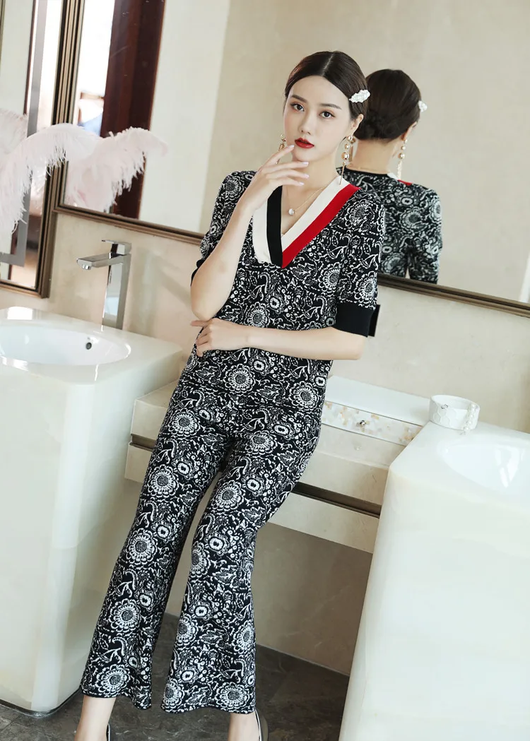 Pant Suits Women V-neck Half Sleeves Retro Chinese Style Women's Autumn And Winter Printed Patchwork Top+ Pants 2 PCS Sets