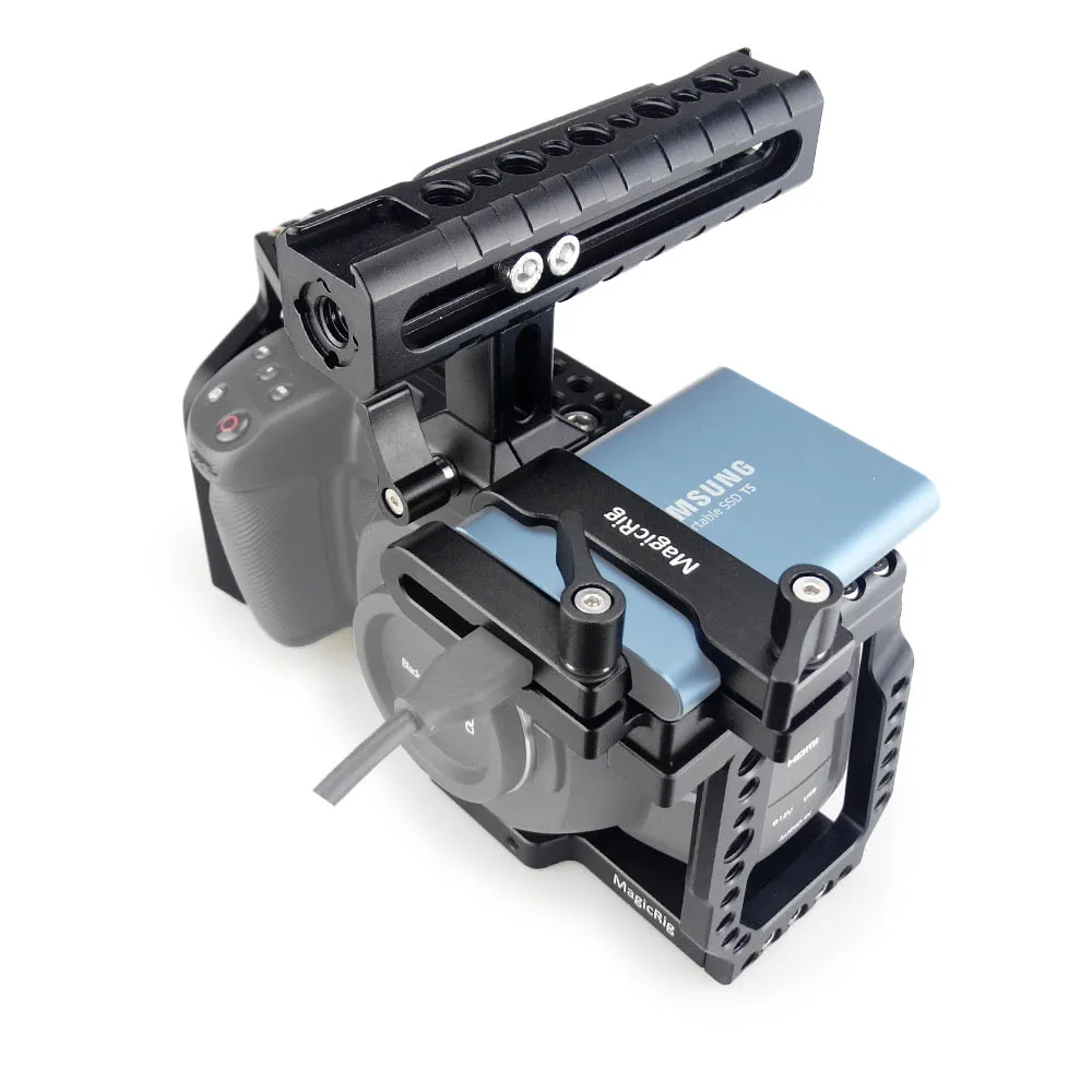 Gaiola da Câmera de Magicrig k com Punho da Otan + Braçadeira de Montagem do Cartão de t5 Ssd para a Câmera de Cinema de Bolso Bmpcc Blackmagic k – 6 4 de t5