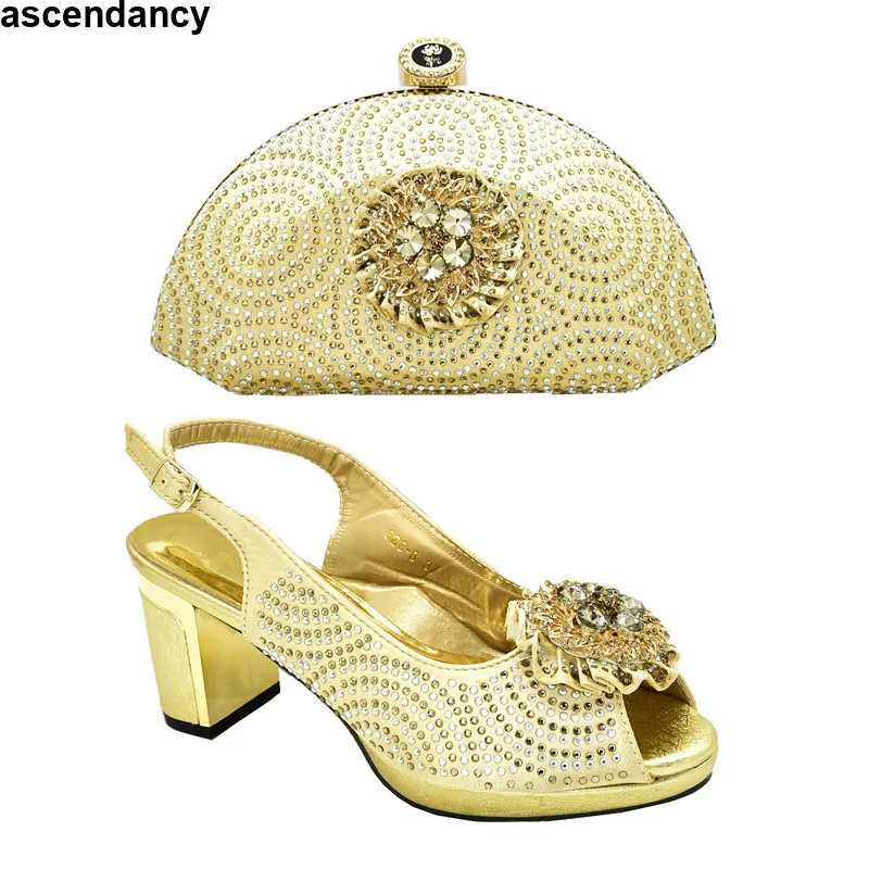 

Matching Shoes and Bag Set Decorated with Rhinestone Gold Color Italy Shoe and Bag Set Wedding Shoes Bride Cristal High Quality