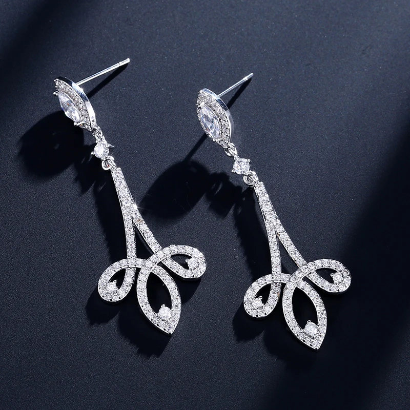 

UILZ New Arrival Flower Configuration Cubic Zircon Earrings for Women Dating Wedding Banquet Preferred Jewelry UE2244