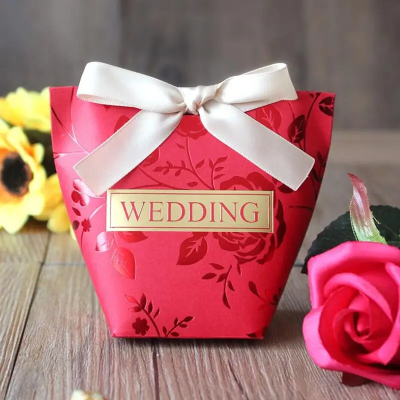 

30pcs/lot Creative Personality Red Paper Box Ribbon Bow European Style Exquisite Wedding Party Candy Gift Box