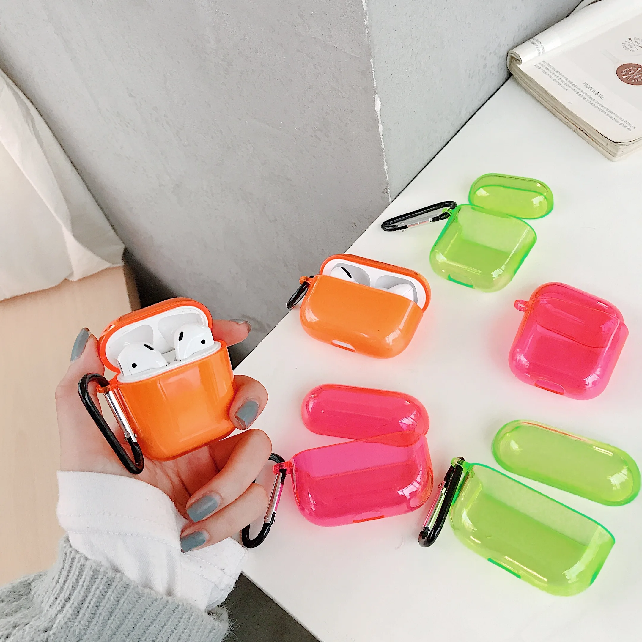 

For AirPods Pro Colorful Case Cute Transparent Cover For AirPods pro Earphone Cases Protector For Airpods 1 2 3 with Carabiner