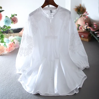 

SuperAen New 2020 Spring Fashion Ladies Blouses and Tops Long Sleeves Chinese Style Embroidery Women Pluz Size Women Clothing