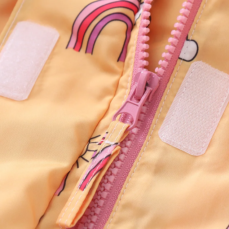 Модное водонепроницаемое Детское пальто с радужным принтом; теплые флисовые куртки с капюшоном для маленьких девочек; детская верхняя одежда; детская одежда для От 2 до 12 лет