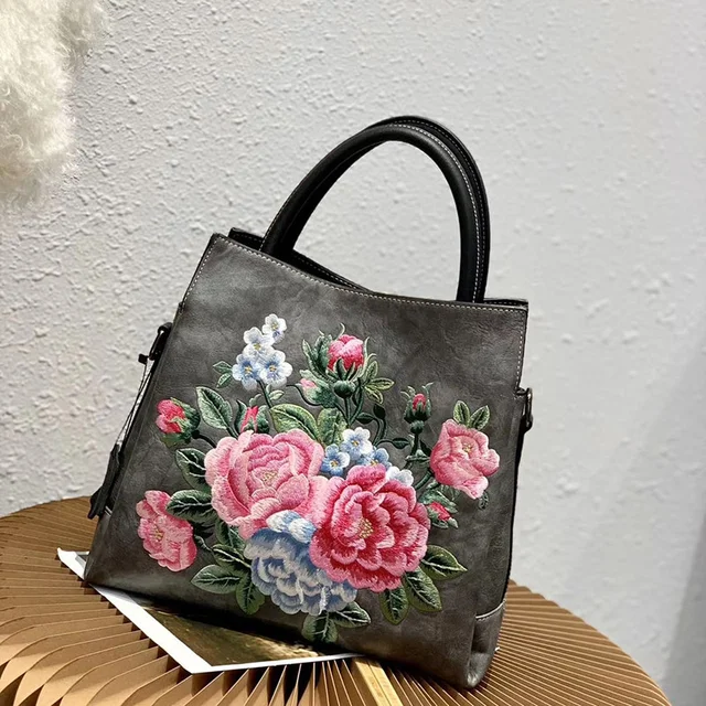 MOTAORA Luxury Women Shoulder Bag 2022 New High Quality Embroidered Women Handbags Chinese Style Embossed Crossbody Bag Ladies 5