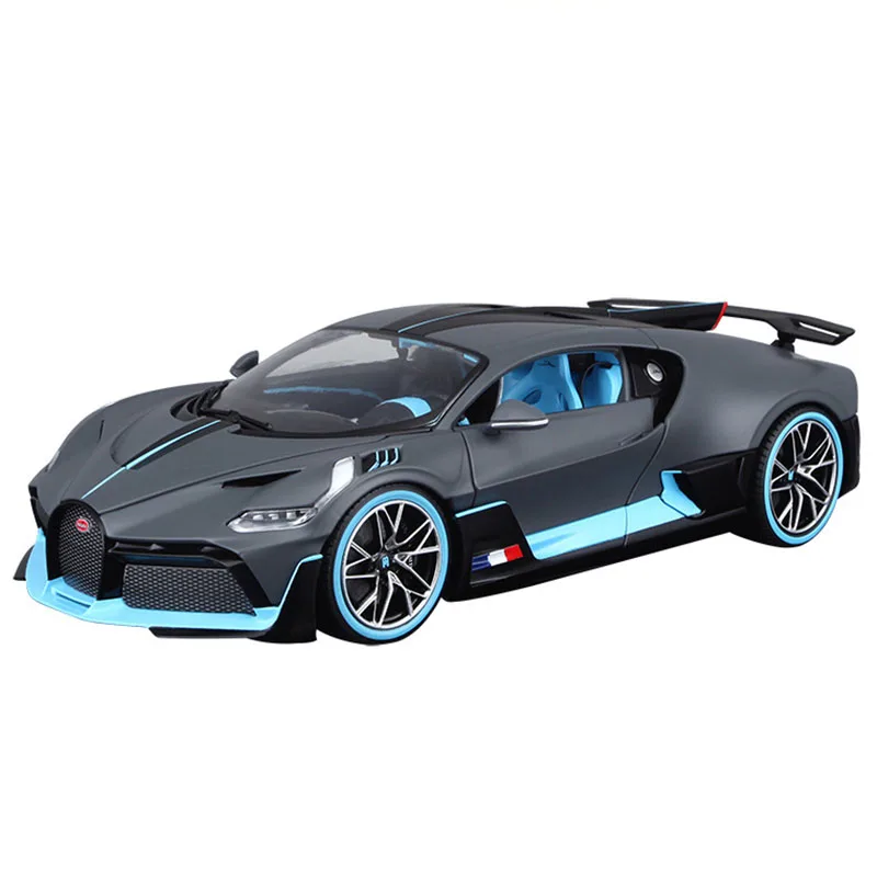 Bburago 1:18 Bugatti Divo Спортивный Автомобиль статический Литой Сплав модель автомобиля - Цвет: Белый