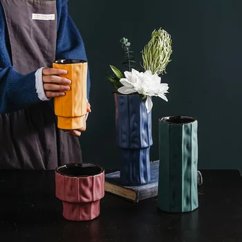 

Minimalist Morandi Ceramic Vase Handmade Geometry Home Flower Store Display Flower Arrangement Art Ornaments Decorative Vases