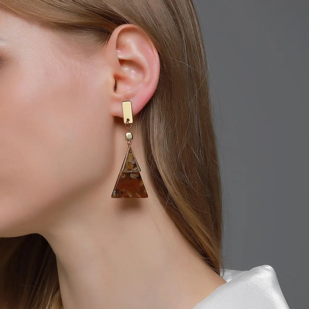 

Brown Triangle Acrylic Earrings for Women Long Gold Colour Square Geometric Drop Earrings Party Fashion Jewelry 2020 Trend New
