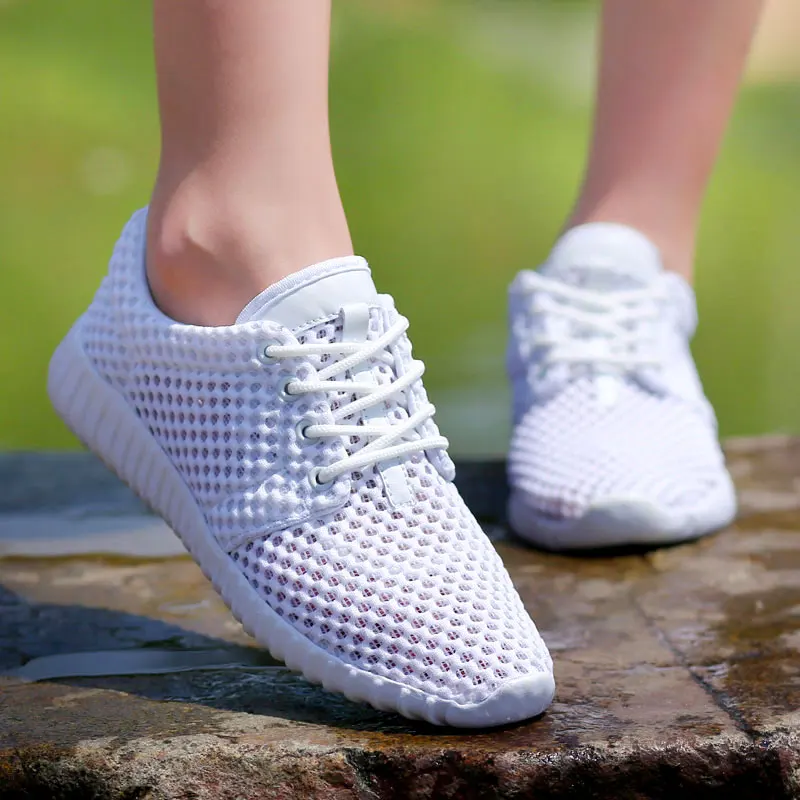 Women Flats Light Women Shoes Breathable Mesh Women Sneakers Fashion Walking Shoes Flat Shoes Women Casual Shoes Plus Size 43