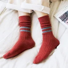 Повседневные полосатые зимние носки с двумя полосками, женские теплые вязаные толстые шерстяные однотонные носки с отворотами, милые женские носки