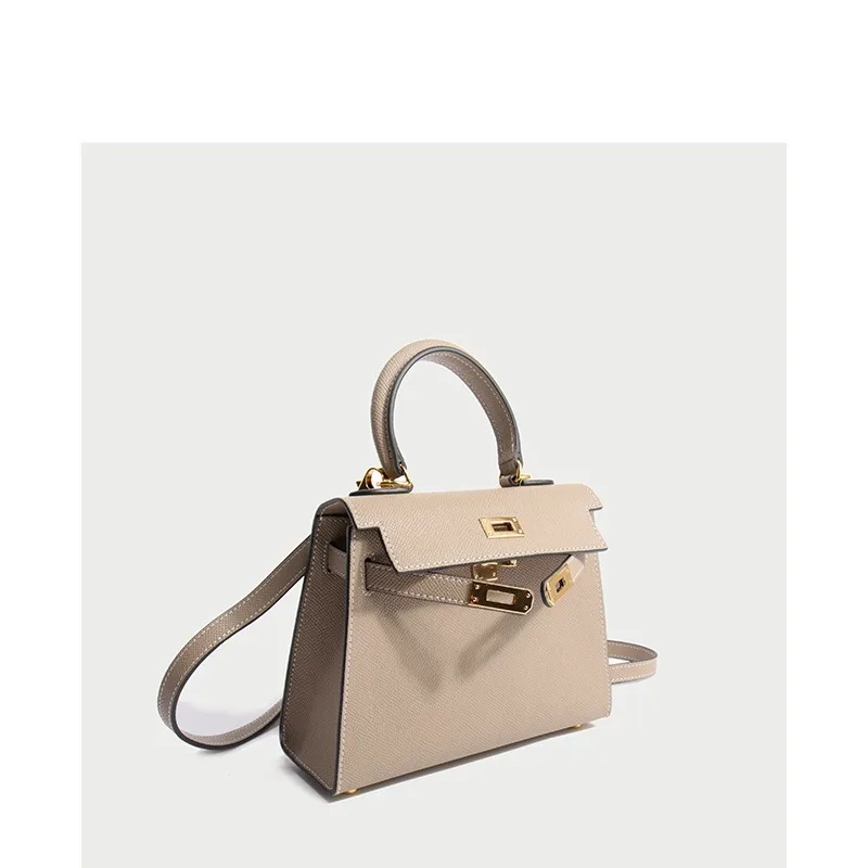 

2019 New Portable Messenger Bag Ladies Joker Popular Bag