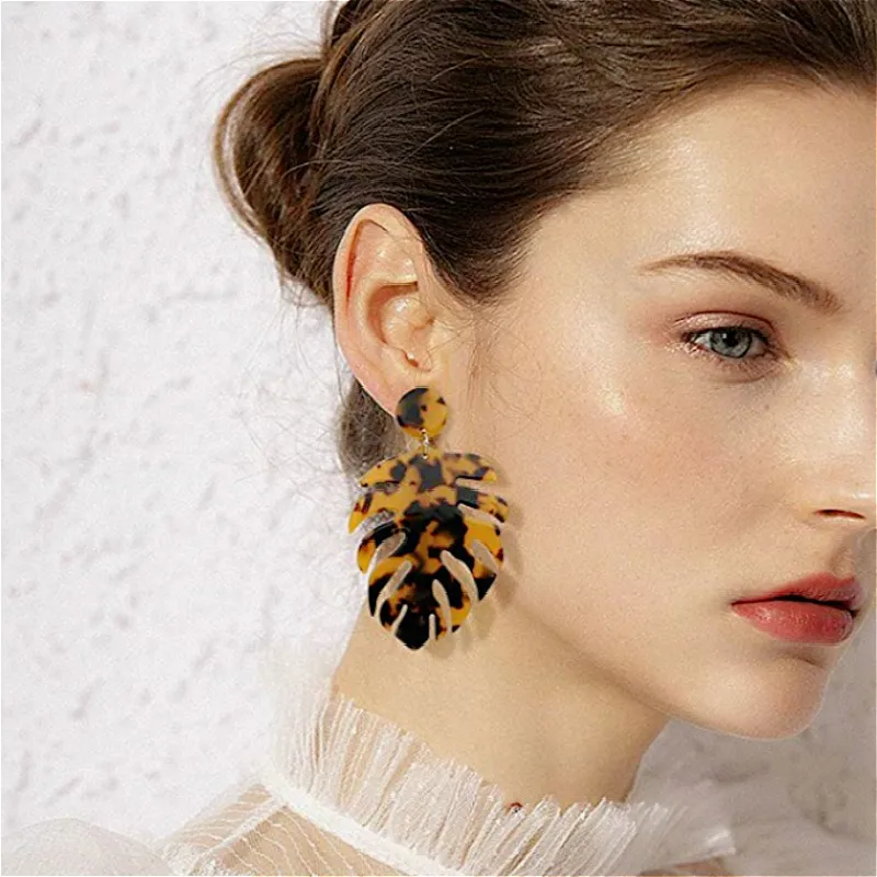 

2019 New Hot Europe and America Leaves Hoop Earrings Multi-Color Acetate Sheet Circular Leaves Earrings Women Jewelry